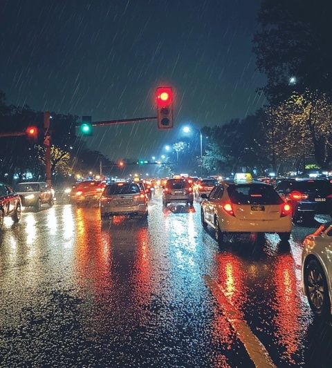 新生雨季：防患未然，应对台风杜苏芮下的车辆涉水挑战